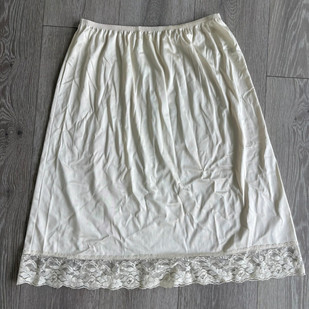 Vintage Vassarette Womens White Comfort Elastic Waist Lace Trim Slip Skirt Sz XL